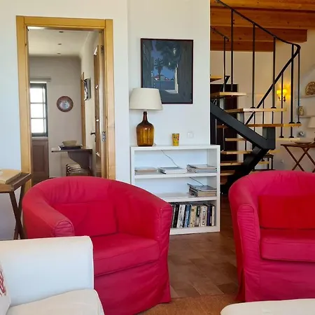 Cliffs House Nyaraló Albufeira