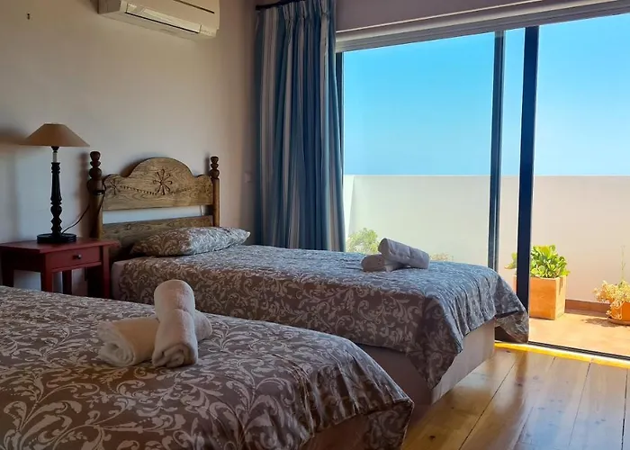 Cliffs House Дом отдыха *