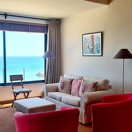 بيت للعطل Cliffs House